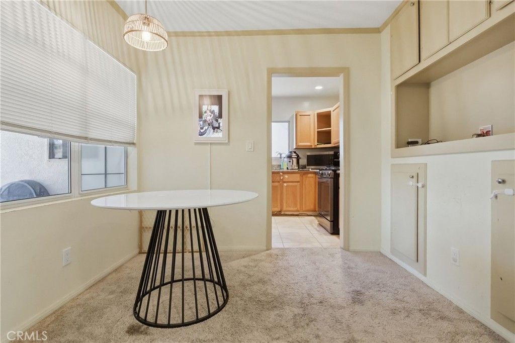 Image 7 of property listing at 1540 E Wardlow, Long Beach, CA 90807