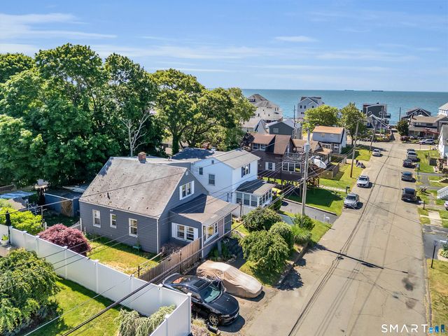 25 Palmetto Trail, East Haven, CT 06512