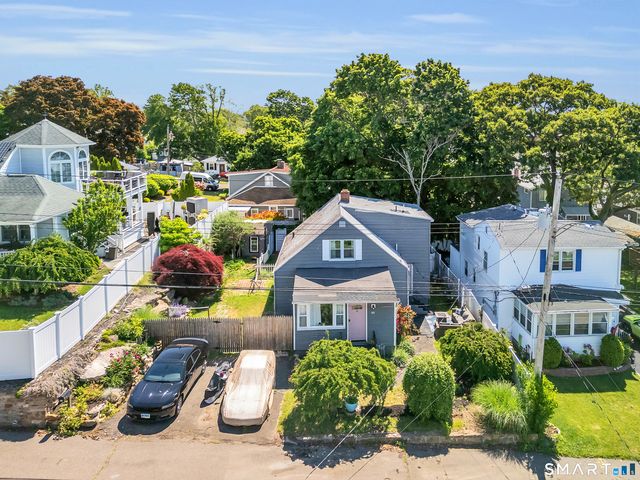 25 Palmetto Trail, East Haven, CT 06512
