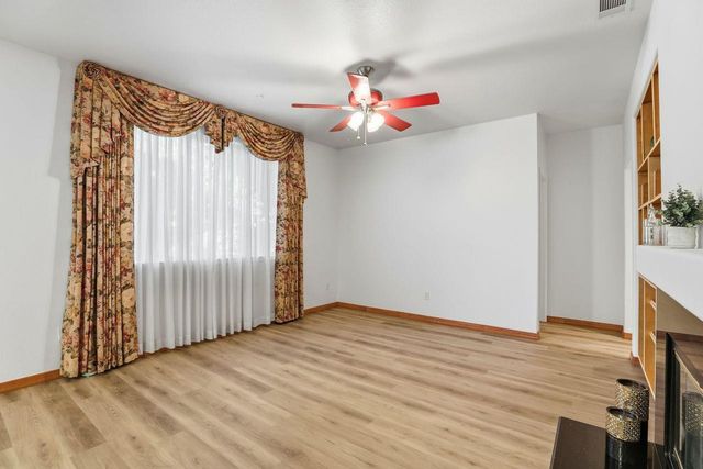 8753 Cypress Creek Way, Elk Grove, CA 95758