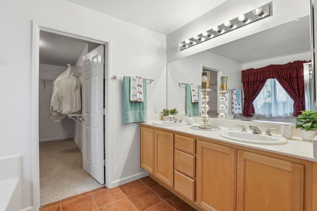 8753 Cypress Creek Way, Elk Grove, CA 95758