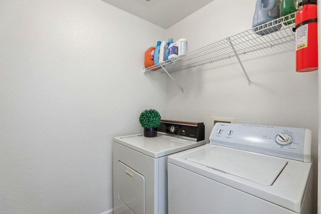 8753 Cypress Creek Way, Elk Grove, CA 95758