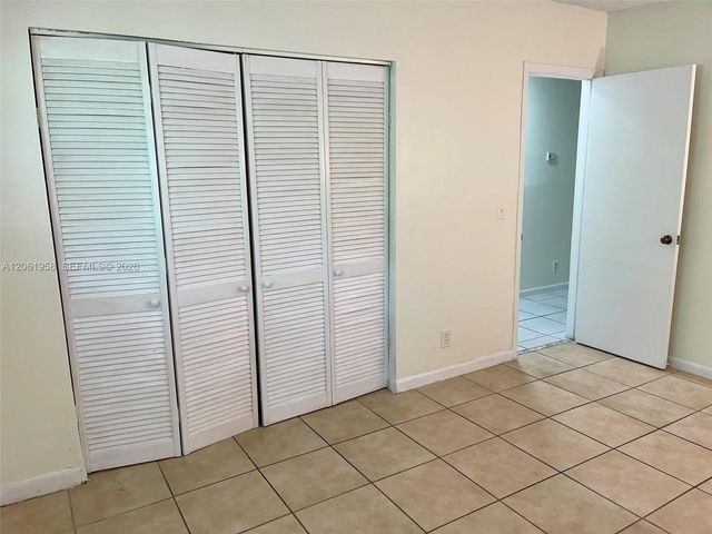 274 SW 9th St 2, Dania Beach, FL 33004