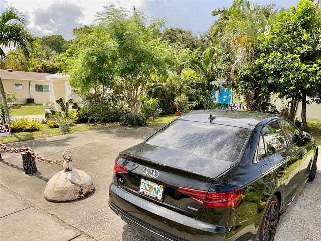 274 SW 9th St 2, Dania Beach, FL 33004