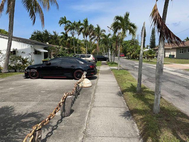 274 SW 9th St 2, Dania Beach, FL 33004