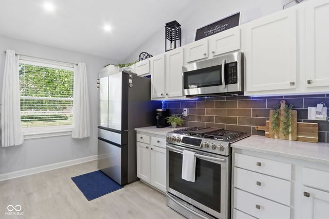 7783 Kemble Court, Fishers, IN 46038