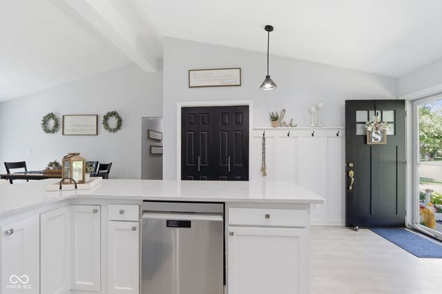 7783 Kemble Court, Fishers, IN 46038
