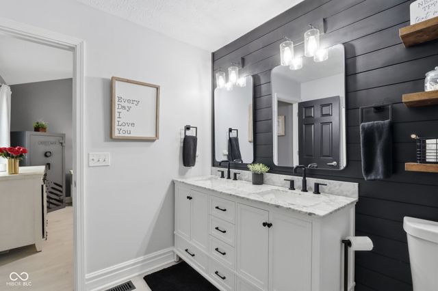 7783 Kemble Court, Fishers, IN 46038