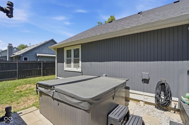 7783 Kemble Court, Fishers, IN 46038