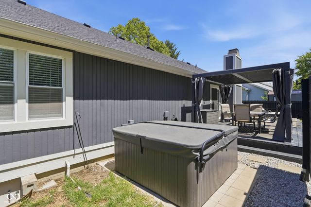 7783 Kemble Court, Fishers, IN 46038