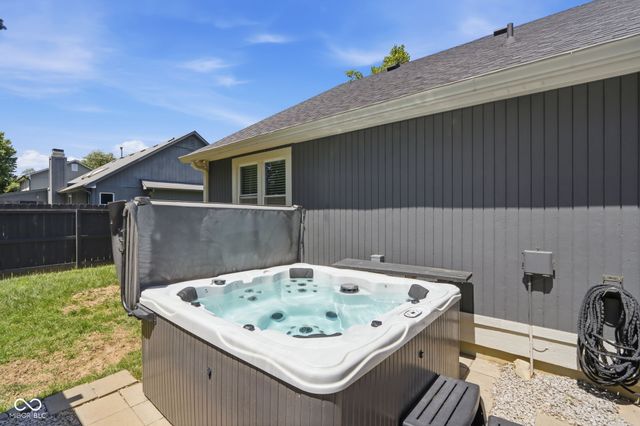 7783 Kemble Court, Fishers, IN 46038