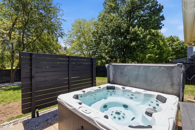 7783 Kemble Court, Fishers, IN 46038