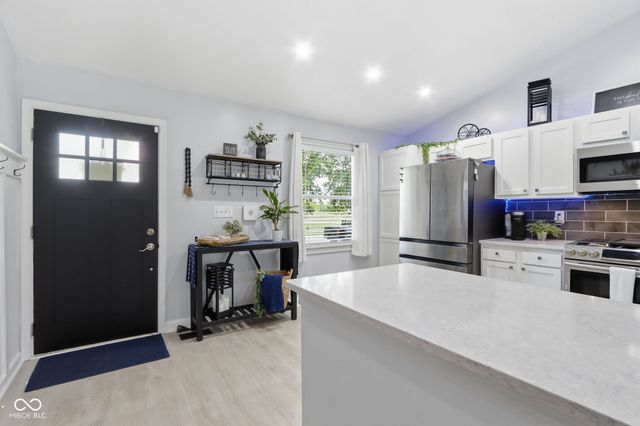 7783 Kemble Court, Fishers, IN 46038