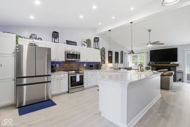 7783 Kemble Court, Fishers, IN 46038