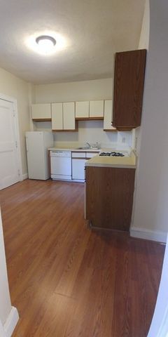 55 Thatcher 1A, Brookline, MA 02446