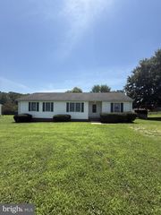 7112 SHARON RD, Fredericksburg, VA 22407