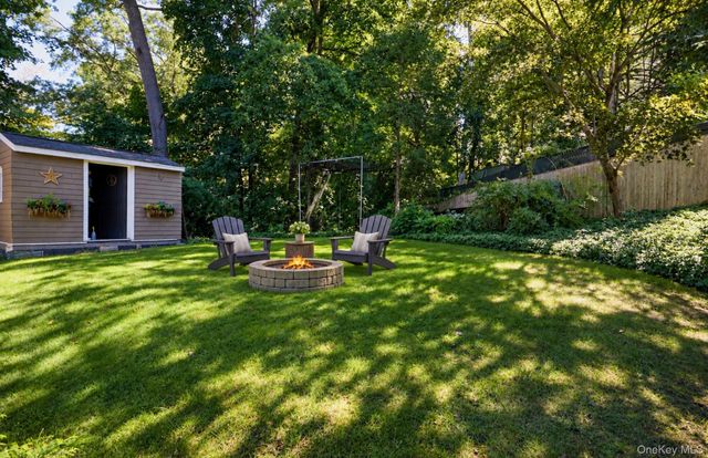 22 Hillside Avenue, Katonah, NY 10536