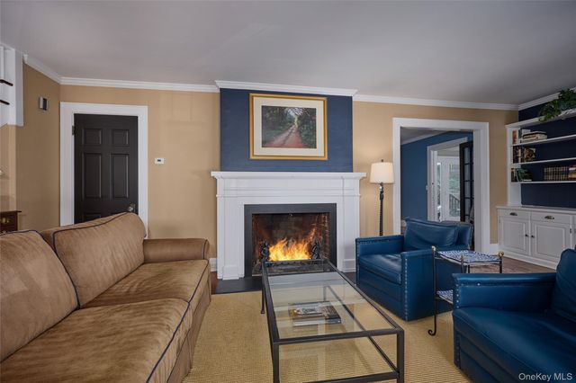 22 Hillside Avenue, Katonah, NY 10536