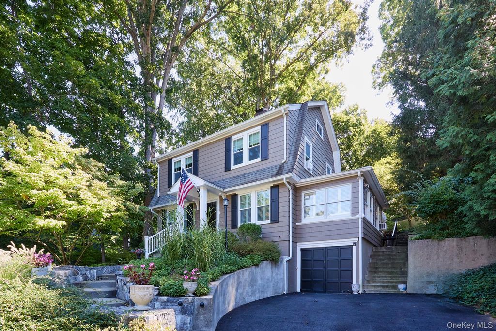 22 Hillside Avenue, Katonah, NY 10536 — photo 2