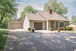 407 Magnolia Drive # 10, Kuttawa, KY 42055
