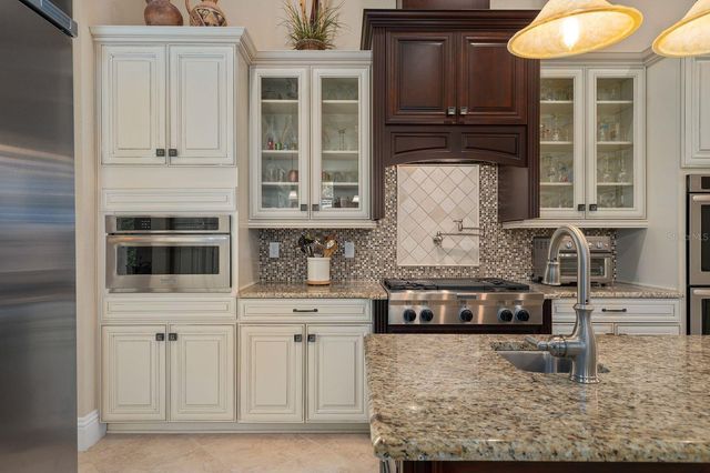 5509 EMERSON POINTE WAY, Orlando, FL 32819