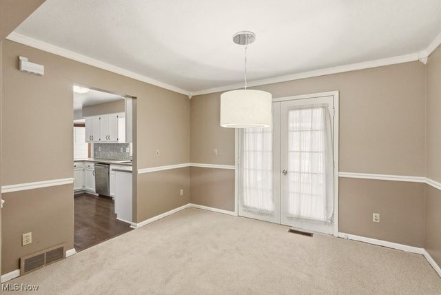 32 Picadilly Court, Kent, OH 44240