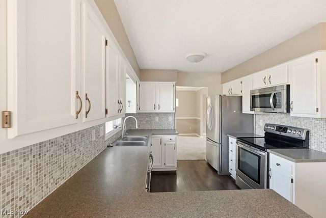 32 Picadilly Court, Kent, OH 44240