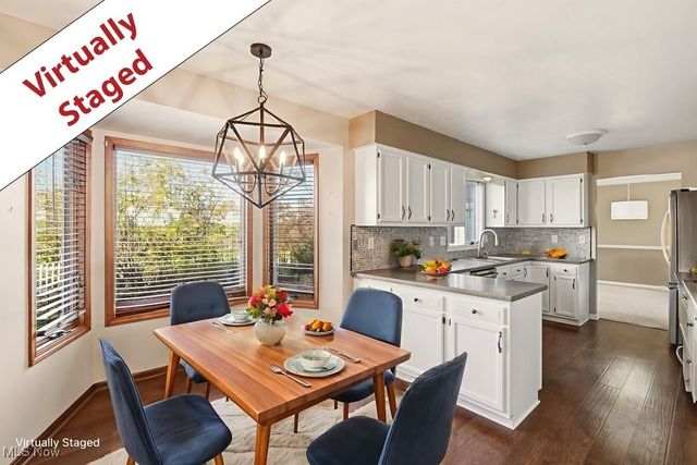 32 Picadilly Court, Kent, OH 44240