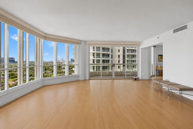 21150 Point Pl 1605, Aventura, FL 33180