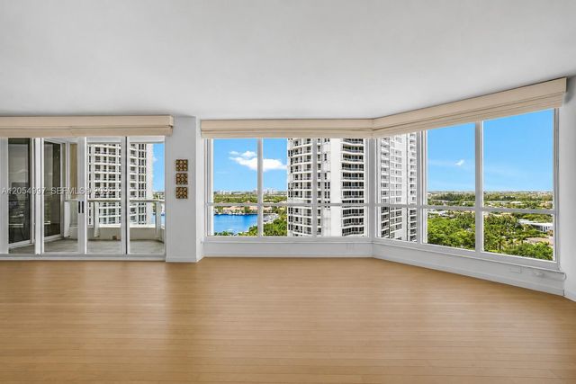 21150 Point Pl 1605, Aventura, FL 33180