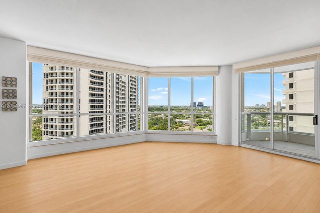 21150 Point Pl 1605, Aventura, FL 33180