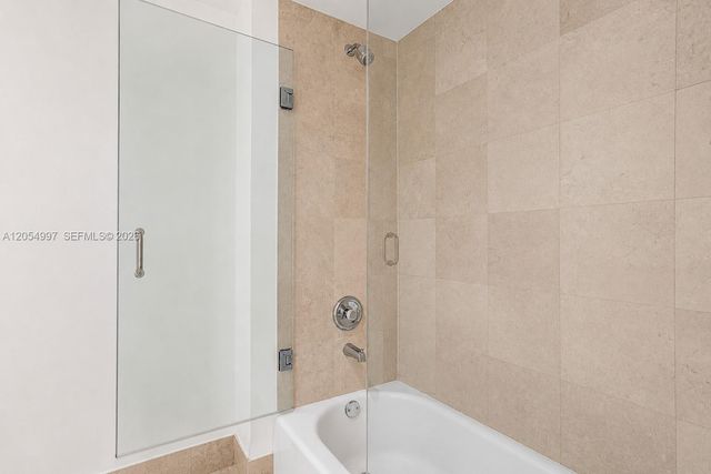 21150 Point Pl 1605, Aventura, FL 33180