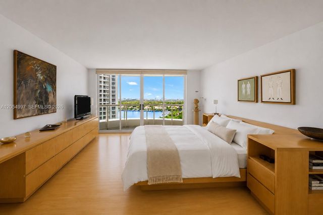 21150 Point Pl 1605, Aventura, FL 33180