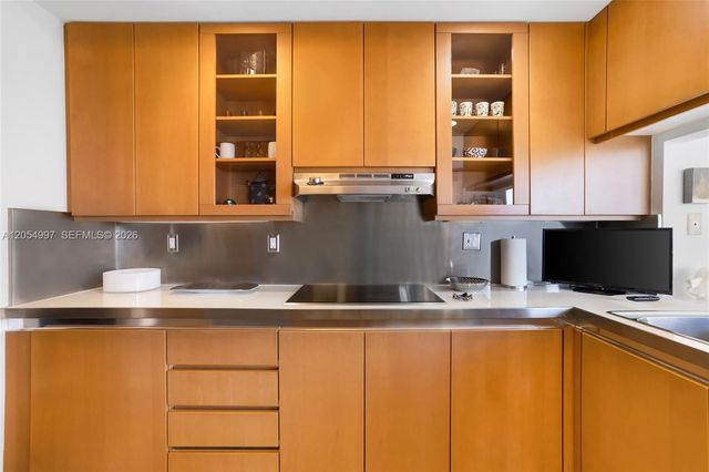 21150 Point Pl 1605, Aventura, FL 33180