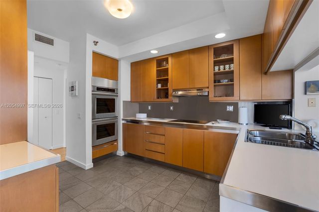 21150 Point Pl 1605, Aventura, FL 33180