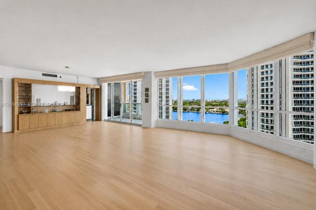 21150 Point Pl 1605, Aventura, FL 33180