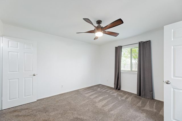 1006 Cresswell DR, Pflugerville, TX 78660