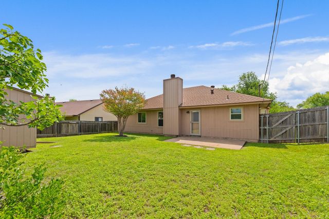 1006 Cresswell DR, Pflugerville, TX 78660