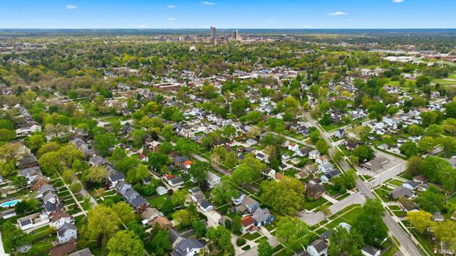 2710 West Drive, Fort Wayne, IN 46805