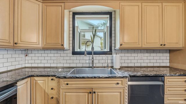 2710 West Drive, Fort Wayne, IN 46805