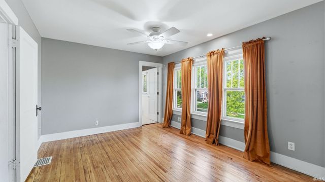 2710 West Drive, Fort Wayne, IN 46805