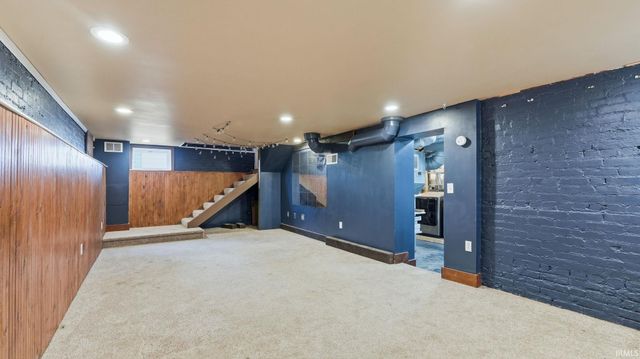 2710 West Drive, Fort Wayne, IN 46805