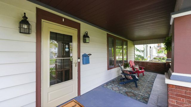 2710 West Drive, Fort Wayne, IN 46805
