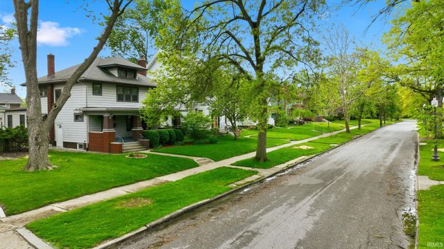 2710 West Drive, Fort Wayne, IN 46805