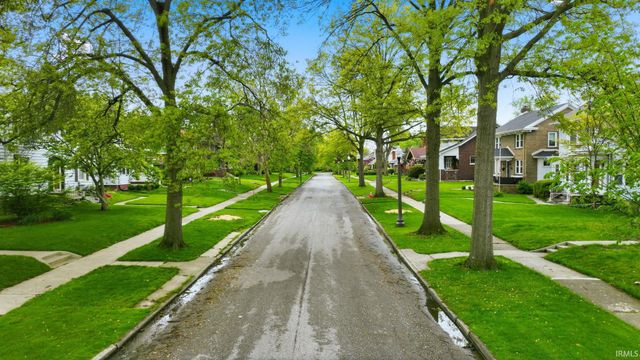 2710 West Drive, Fort Wayne, IN 46805