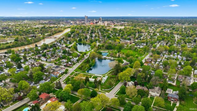 2710 West Drive, Fort Wayne, IN 46805