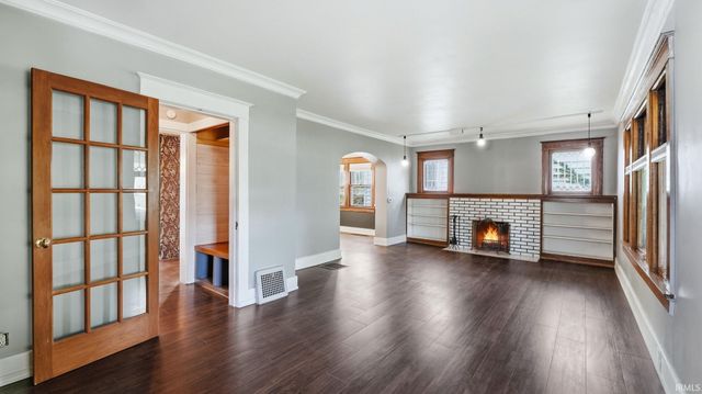 2710 West Drive, Fort Wayne, IN 46805