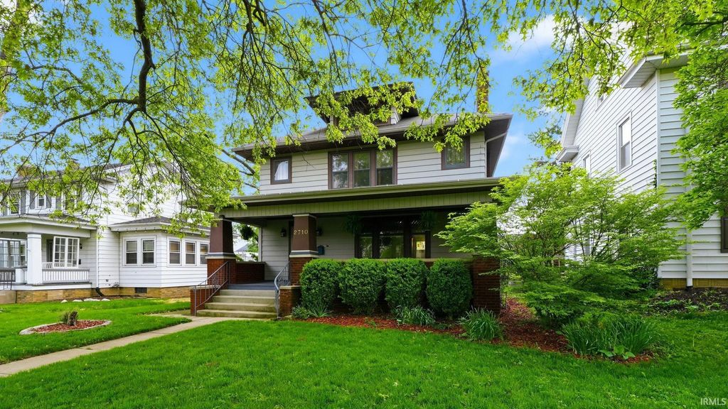 2710 West Drive, Fort Wayne, IN 46805