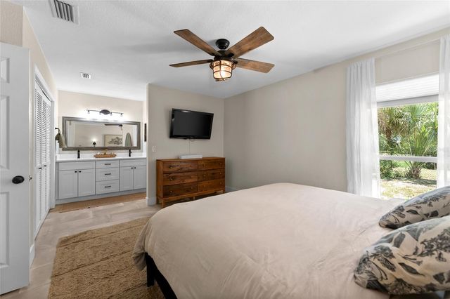 6916 WILLIAMS DRIVE, Tampa, FL 33634