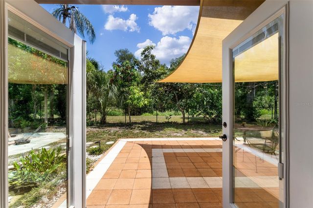 6916 WILLIAMS DRIVE, Tampa, FL 33634